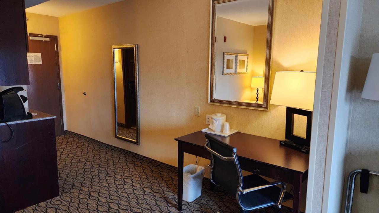 Hotel Wingate By Wyndham Kittanning Extérieur photo